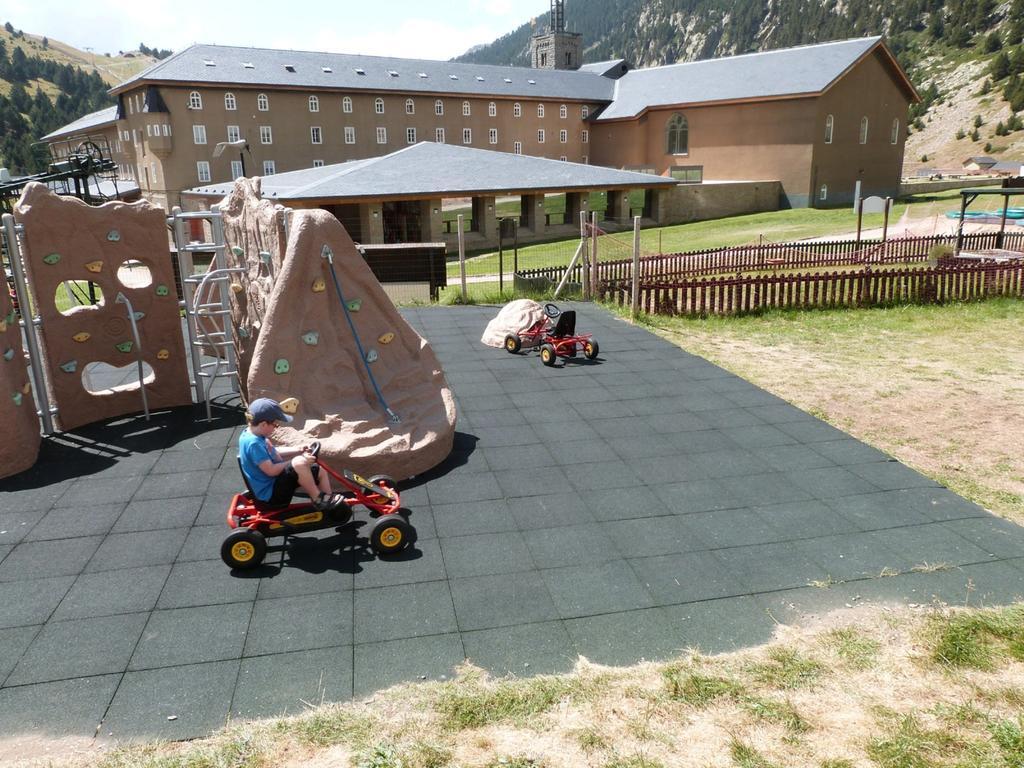 Apartaments Vall De Nuria Queralbs Exterior foto